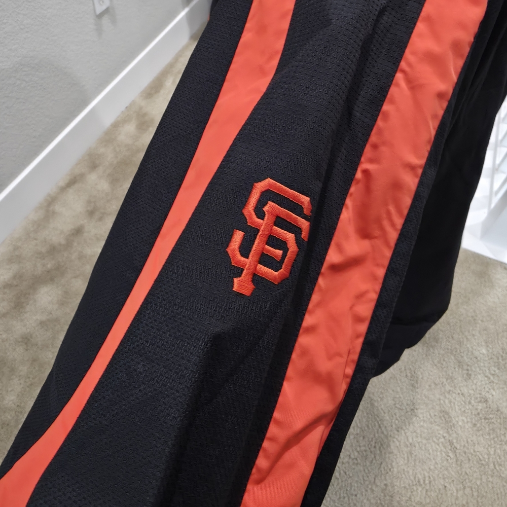 SF Giants Black And Orange Pullover With Side Zipper. - Picture 4 of 9